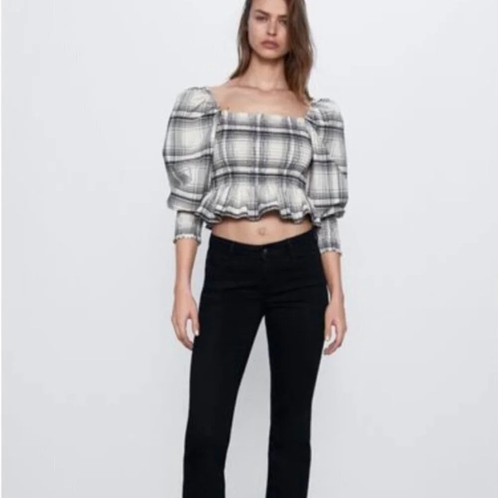 Zara square neck